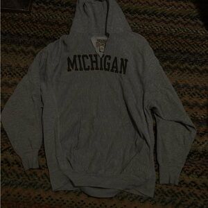 🌸Gray Michigan Hoodie